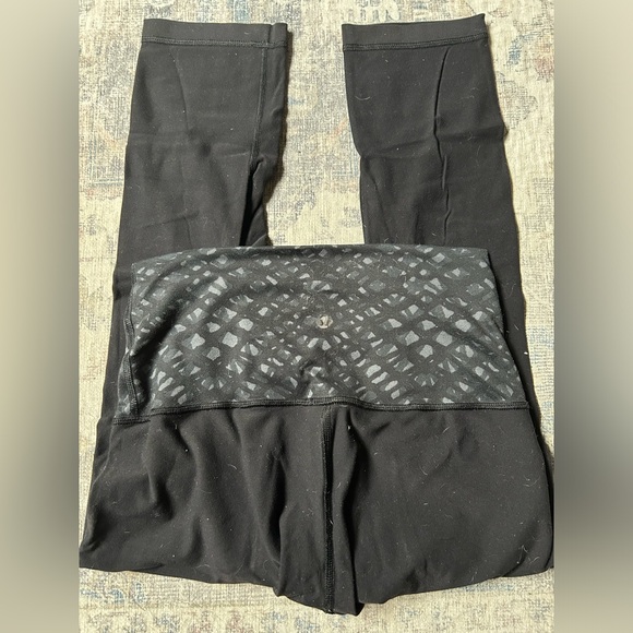 Lululemon Reversible Leggings - Picture 3 of 5